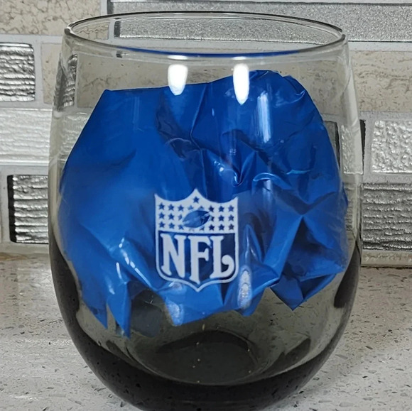 Pair of Vintage Dallas Cowboys NFL 1972 World Champs Glass 4.5" Tall Smoke - Picture 4 of 5